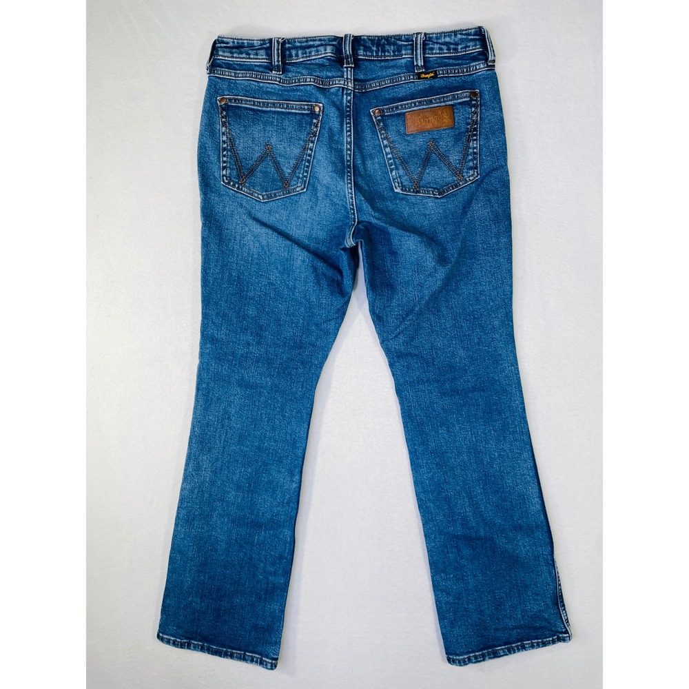 Wrangler Womens Bootcut Jeans Medium Wash Denim Blue 5-Pocket Size 33x29 - Picture 12 of 13